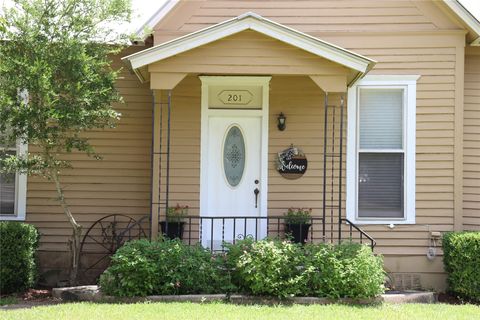 A home in Smithville