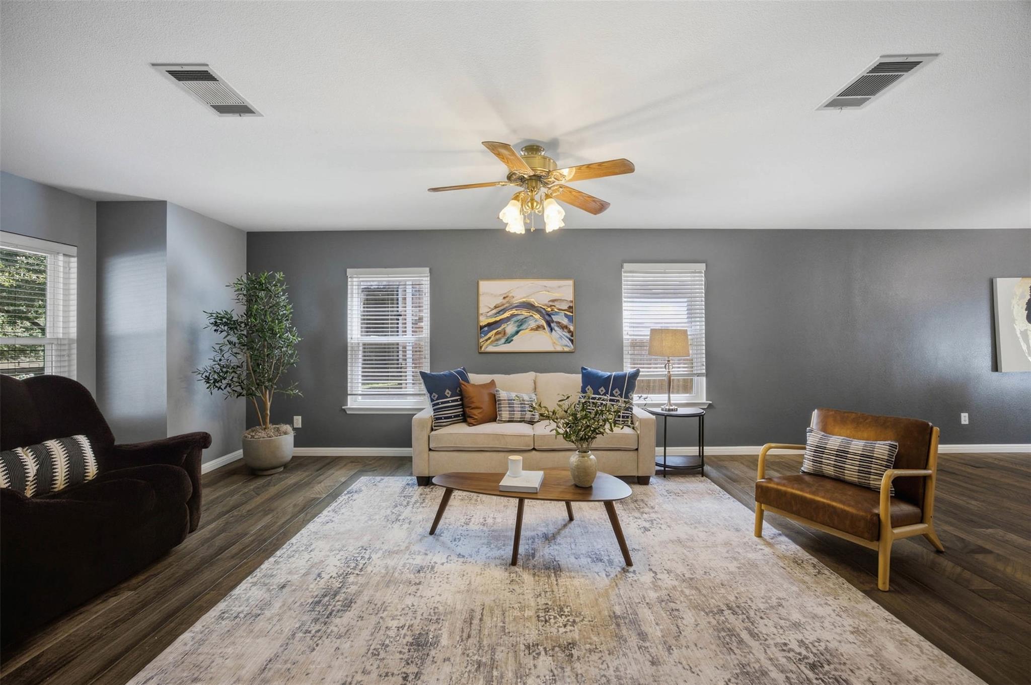 2114 Deer Creek TRL