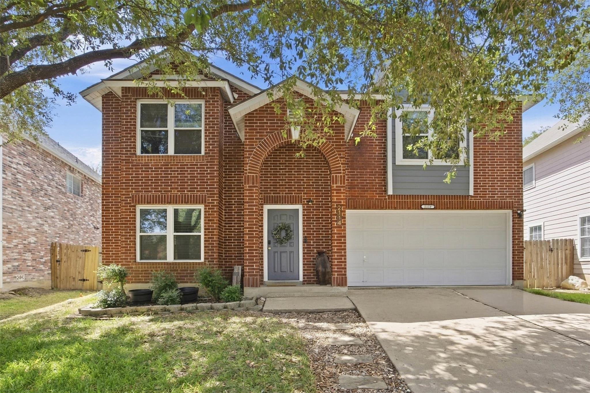2114 Deer Creek TRL