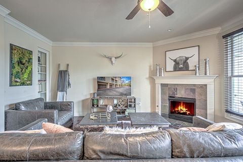 Photo of 2226 Westlake DR #1-3, Austin, TX 78746 (MLS # 6608261)