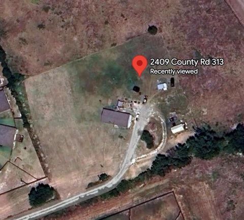 Photo of 2409 County Road 313, Jarrell, TX 76537 (MLS # 5322184)