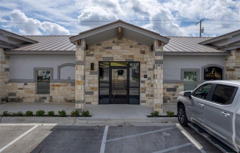 2200 N AW Grimes 410 Round Rock TX 78665