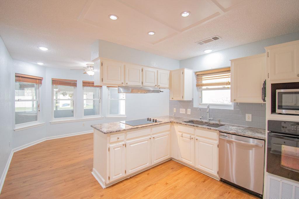 6 Fairview DR