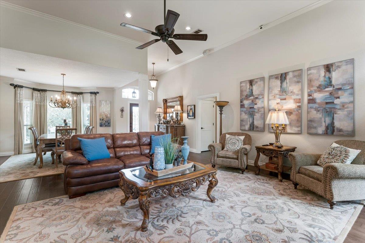 30106 Torrey Pines CIR