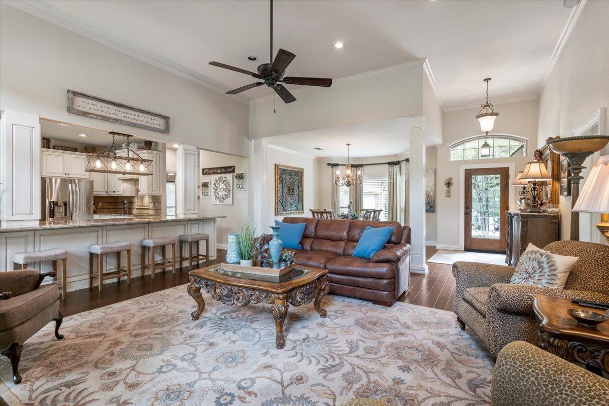 30106 Torrey Pines CIR