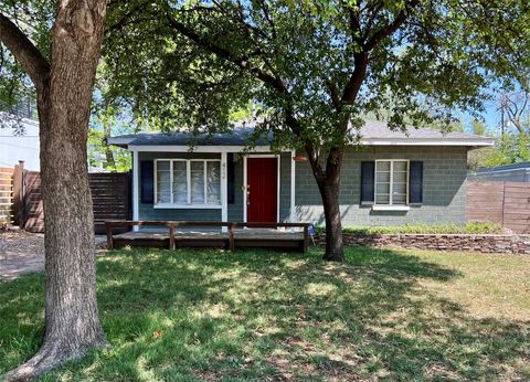 Photo of 412 W Croslin ST #A, Austin, TX 78752 (MLS # 2474334)