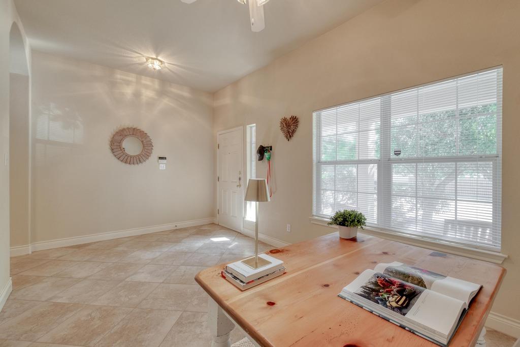 1303 Ridgewood DR