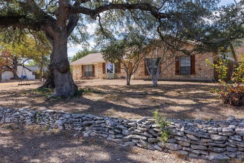 111 Pecan DR Mountain City TX 78610