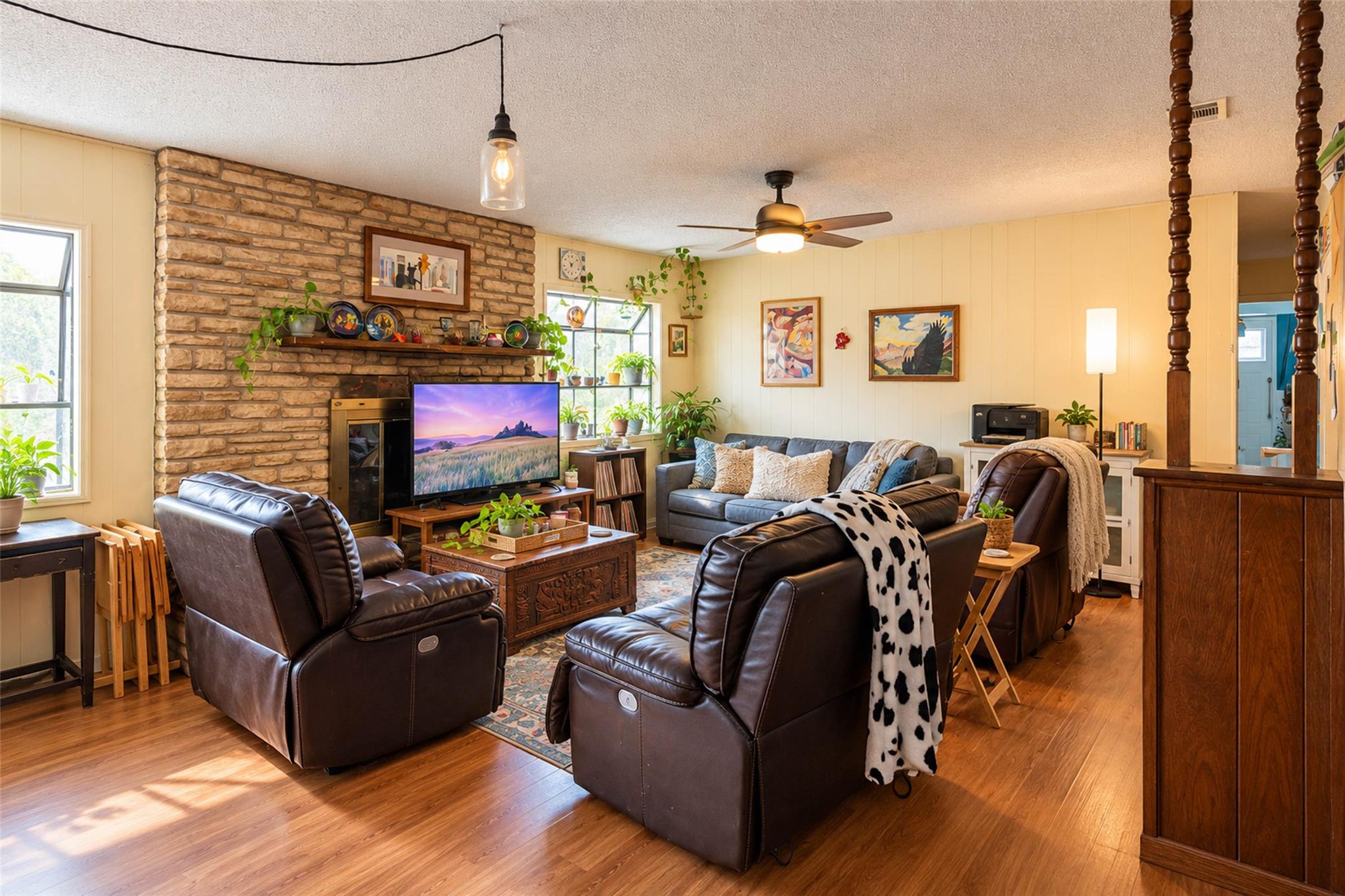 354 Alta Vista DR