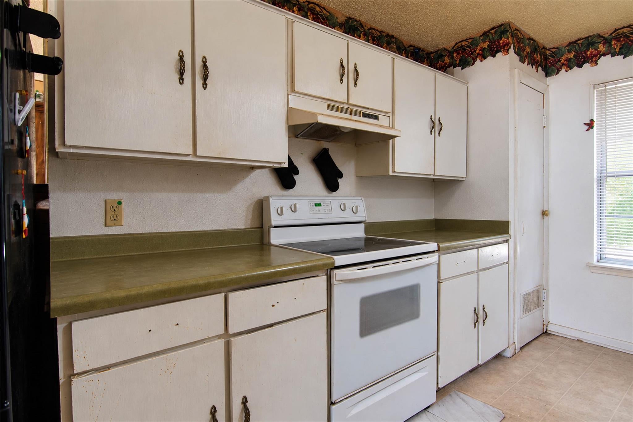 354 Alta Vista DR