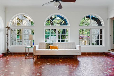Tiny photo for 806 Rosedale TER, Austin, TX 78704 (MLS # 9785147)