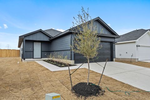 210 Langston DR Maxwell TX 78640