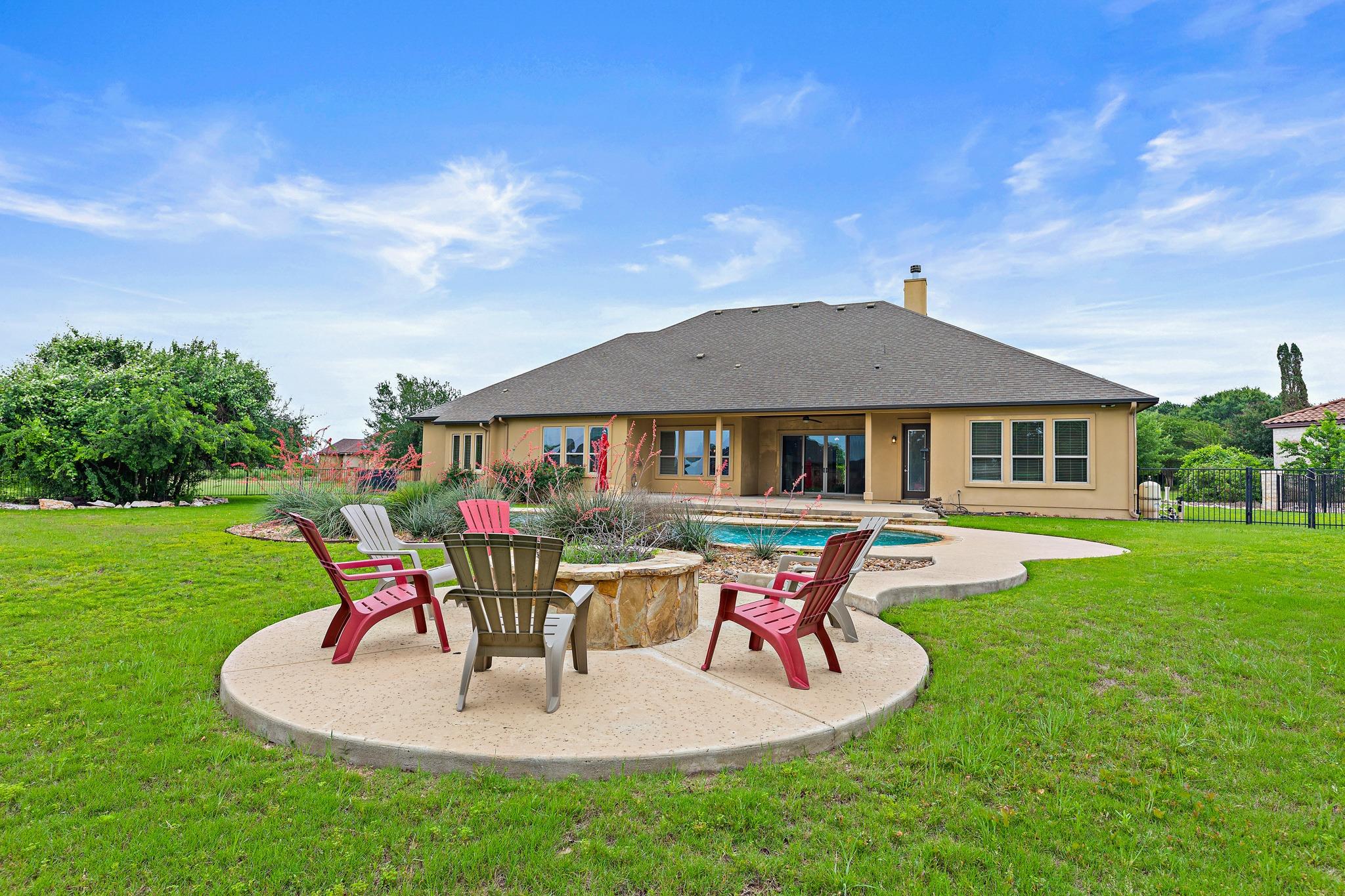 Photo 1 of 36 — 135 Gabriel VIS E, Georgetown, TX 78633