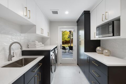 Tiny photo for 2615 Barton Hills DR, Austin, TX 78704 (MLS # 3880789)