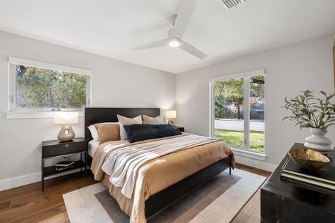 Tiny photo for 2615 Barton Hills DR, Austin, TX 78704 (MLS # 3880789)