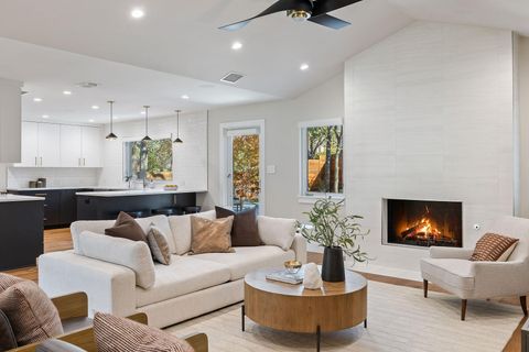 Tiny photo for 2615 Barton Hills DR, Austin, TX 78704 (MLS # 3880789)