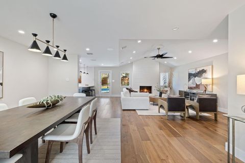 Tiny photo for 2615 Barton Hills DR, Austin, TX 78704 (MLS # 3880789)