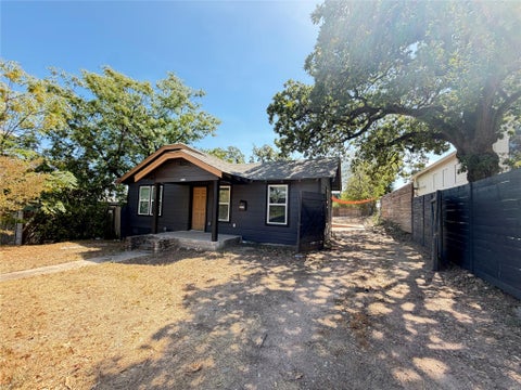 Photo of 2207 E 12th ST, Austin, TX 78702 (MLS # 4938065)
