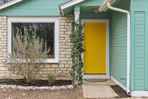 Photo of 6016 Baton Rouge DR, Austin, TX 78727 (MLS # 9002048)