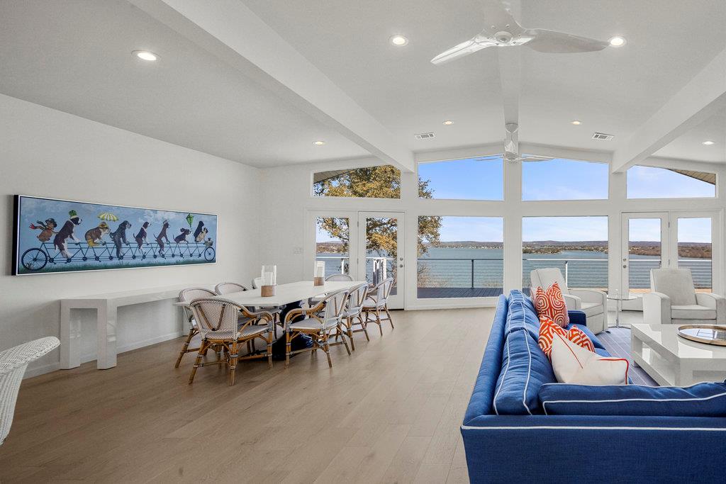 204 N Blue Ridge TRL
