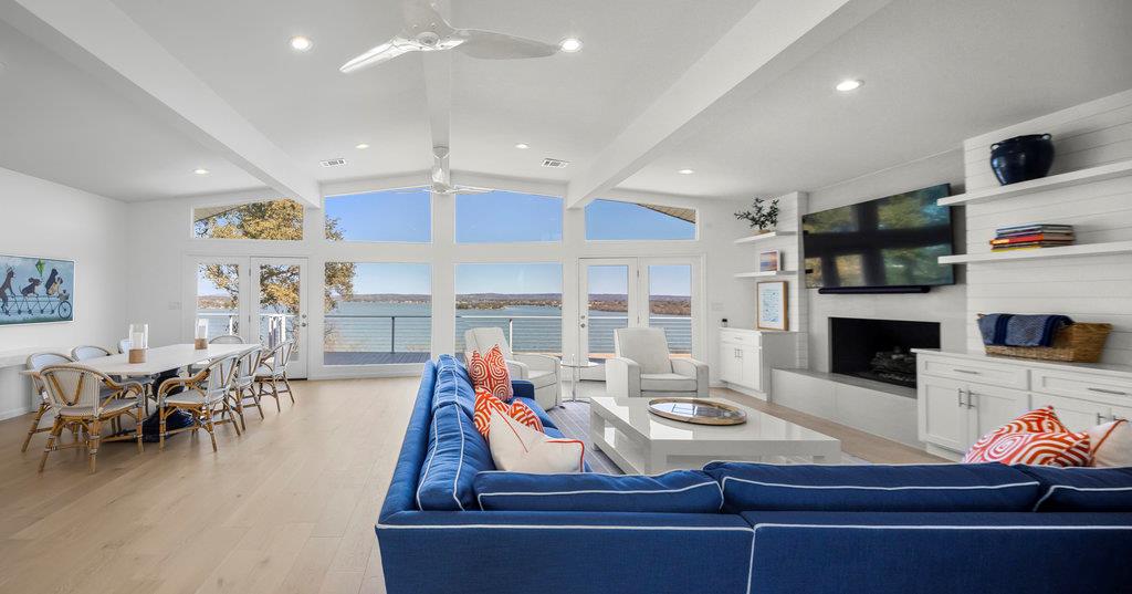 204 N Blue Ridge TRL