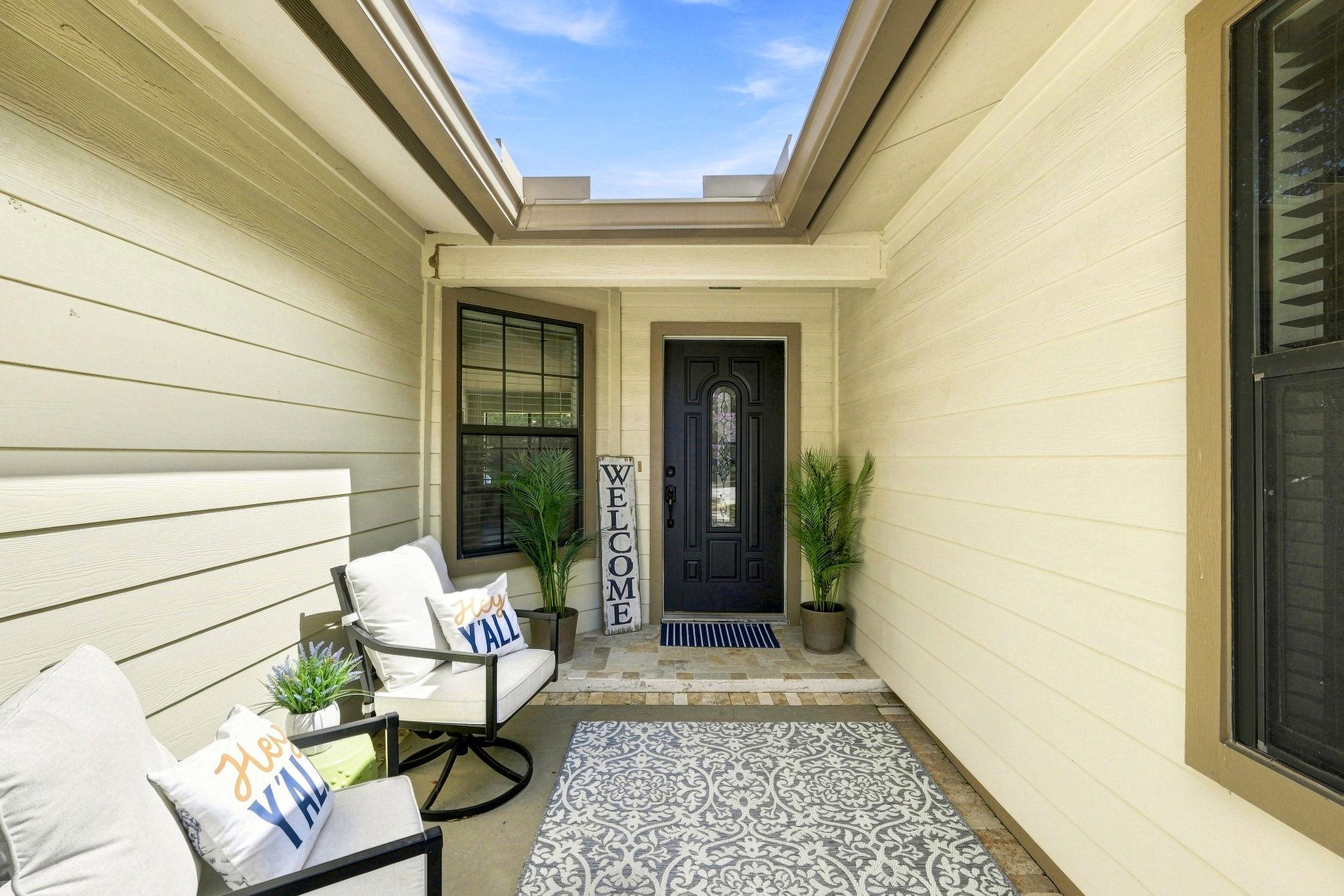 1702 E Messick LOOP