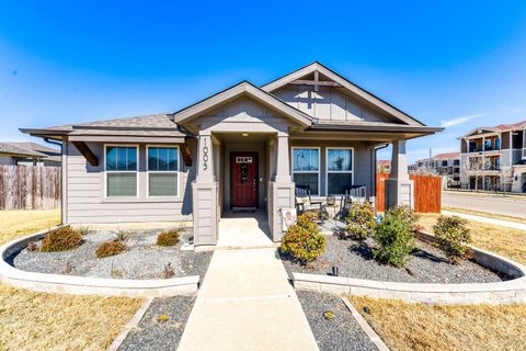 Photo of 1005 Main ST, Hutto, TX 78634 (MLS # 4437016)