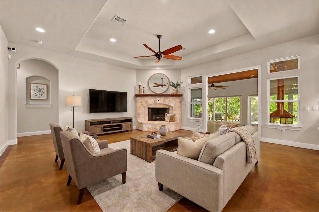 1012 Quail Ridge DR