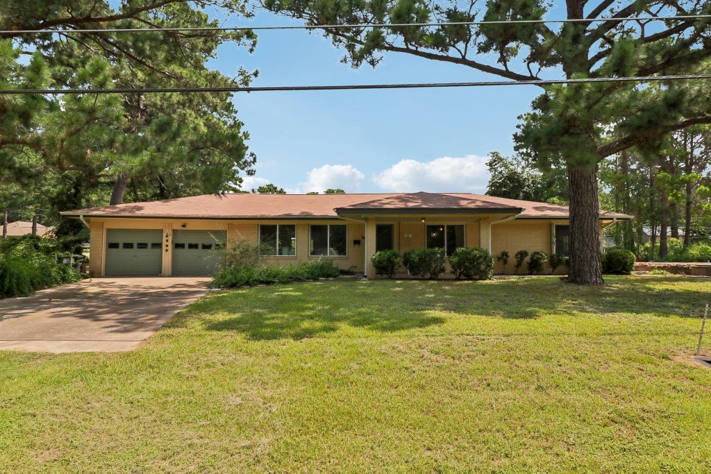 Photo of 162 Indian Oak DR, Bastrop, TX 78602 (MLS # 7845201)