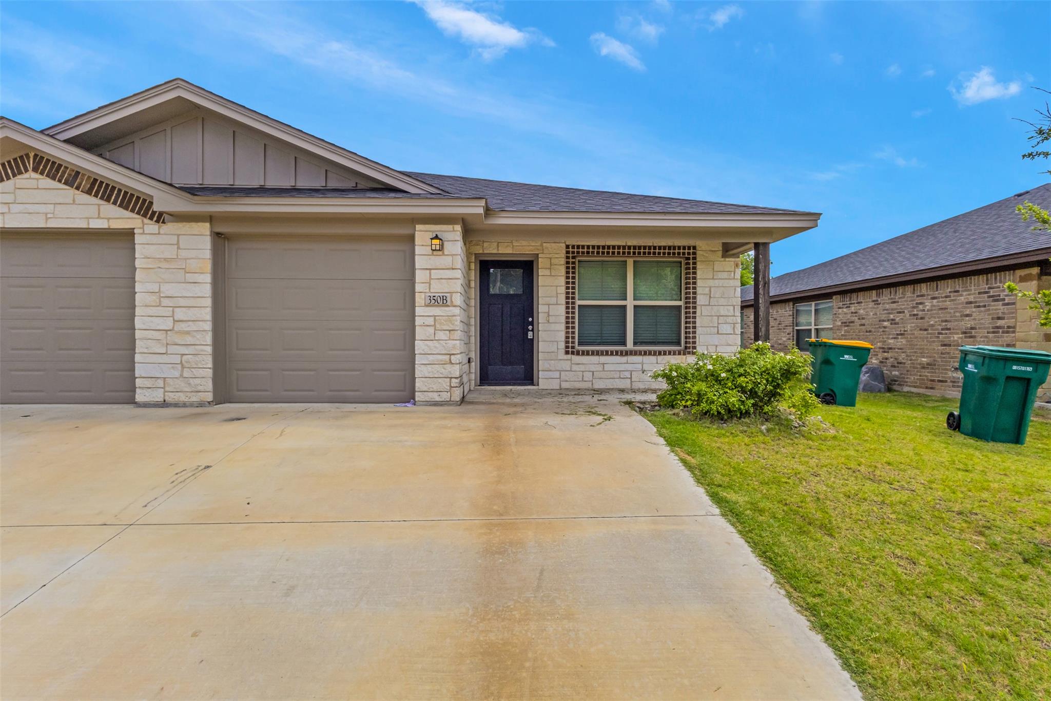350 Arnold DR