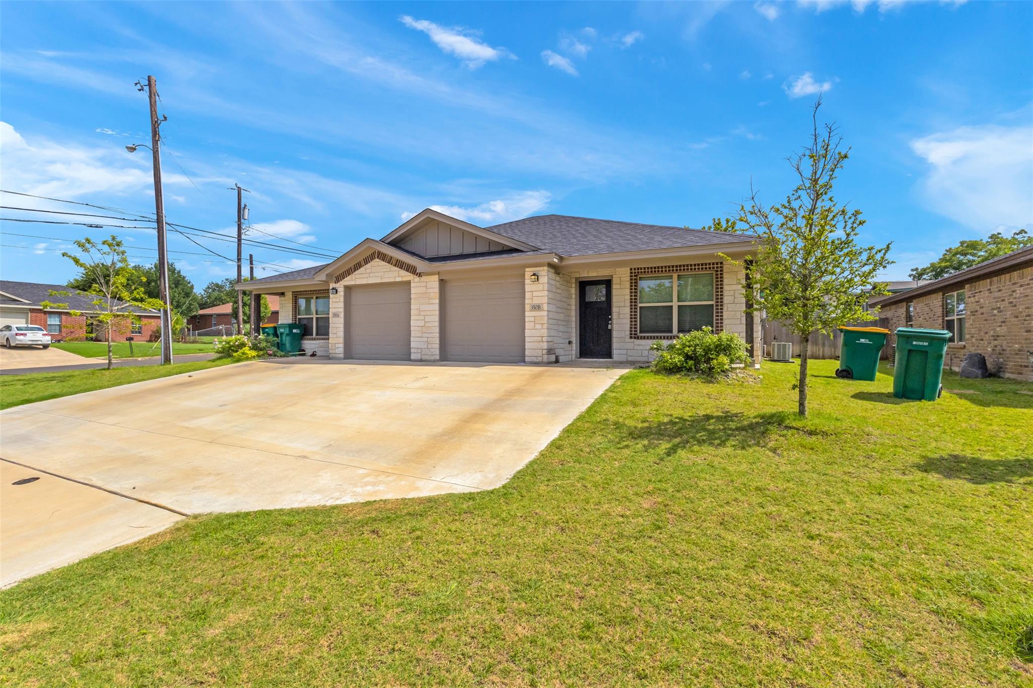 350 Arnold DR