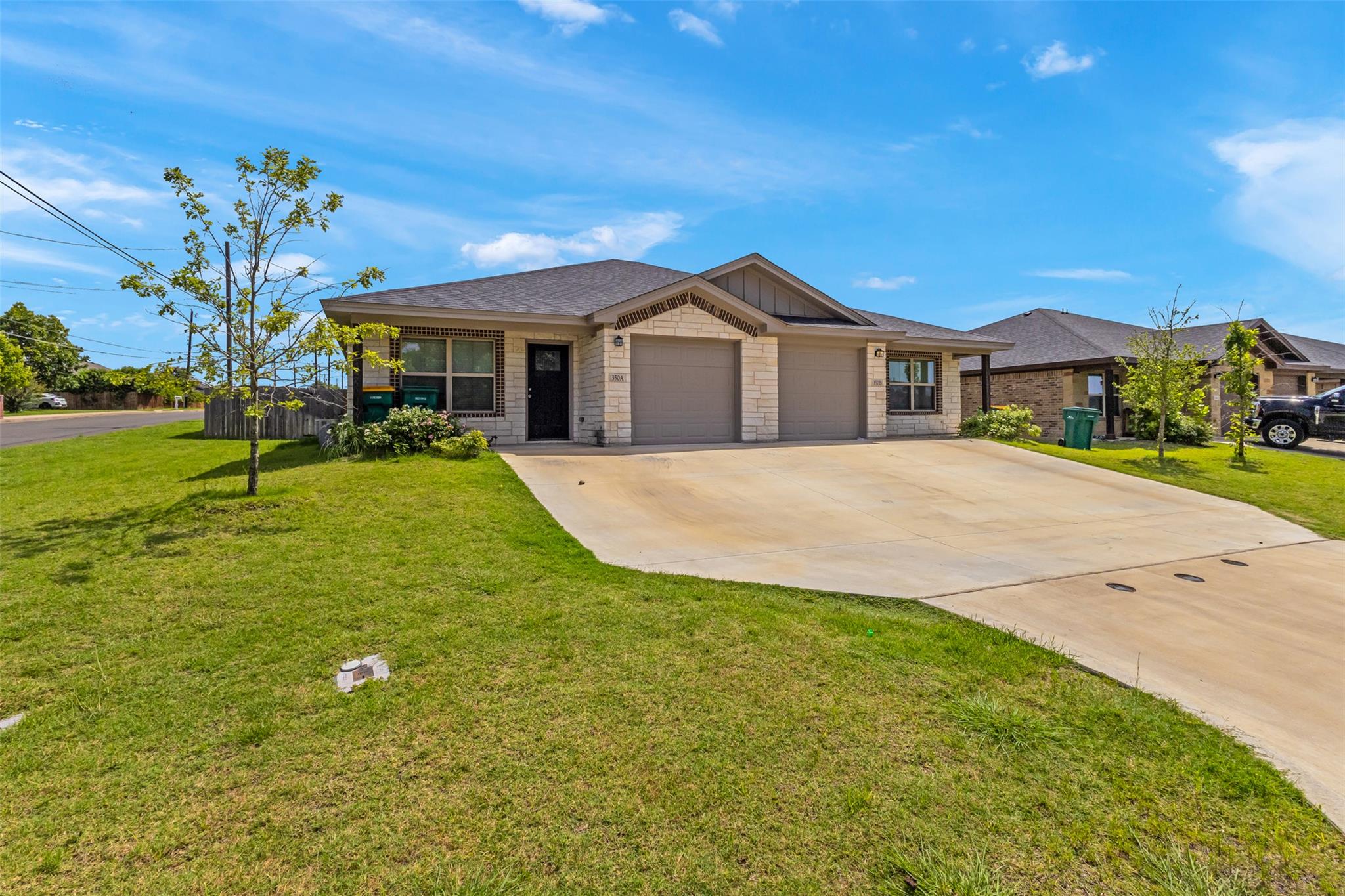350 Arnold DR