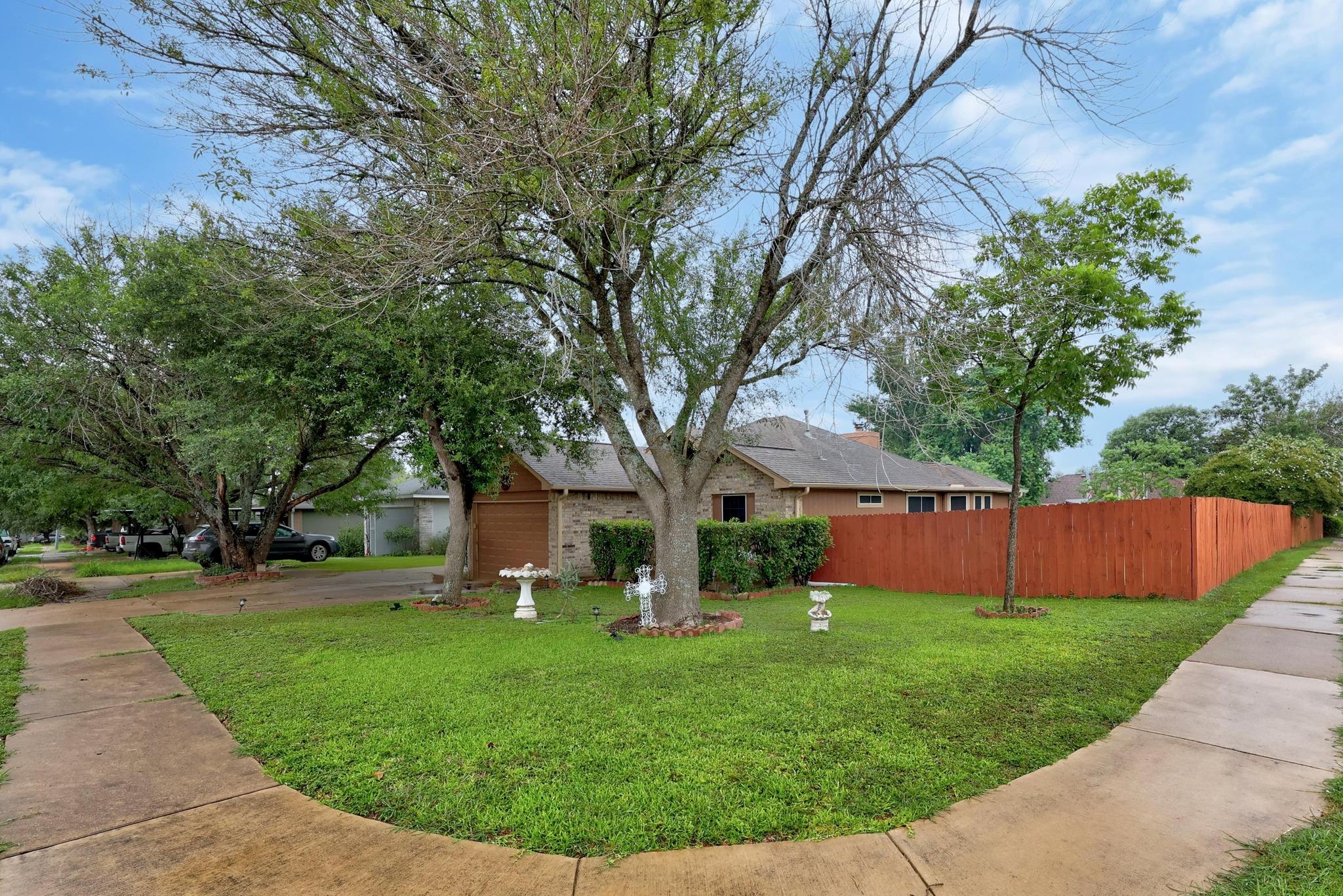 7200 Wardman DR