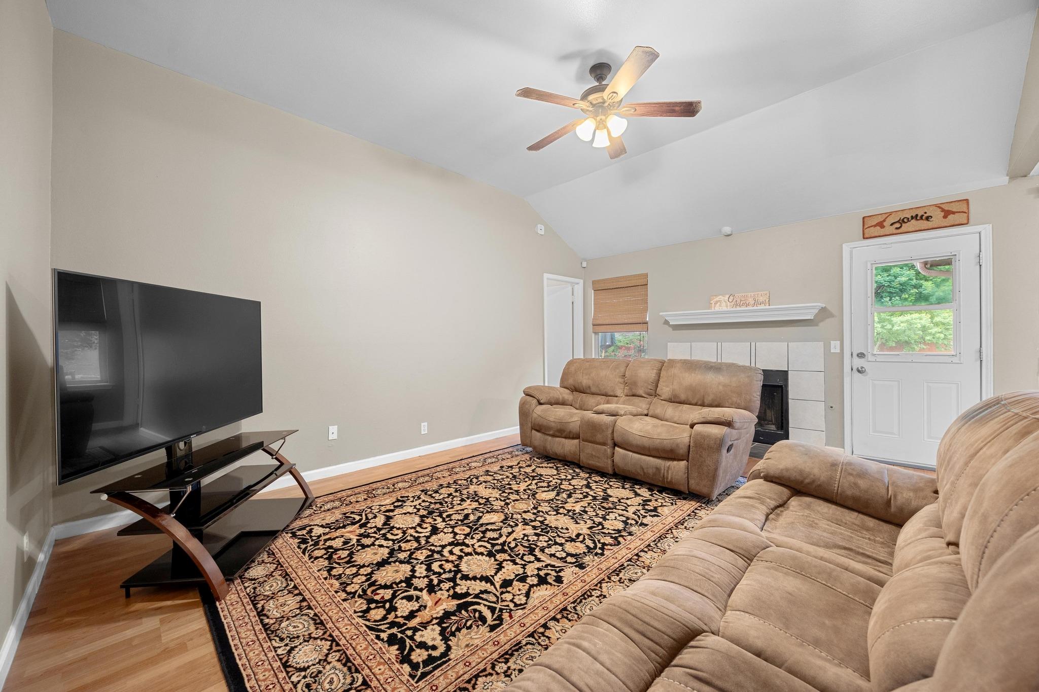 7200 Wardman DR