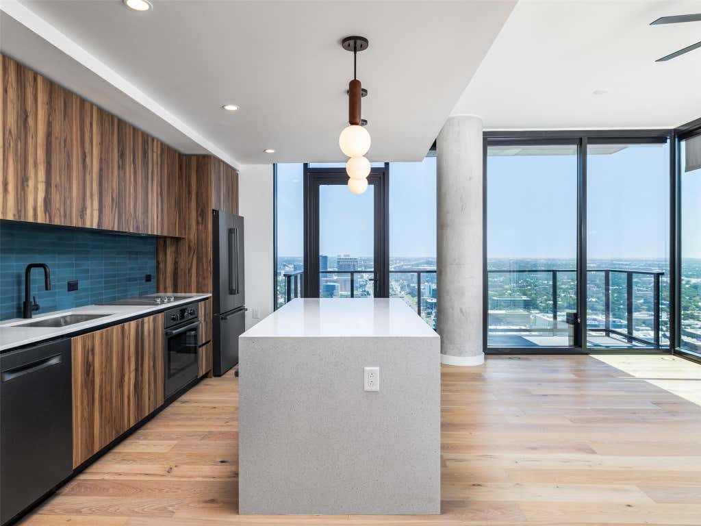 Photo of 84 East Ave #3704, Austin, TX 78701 (MLS # 6287702)