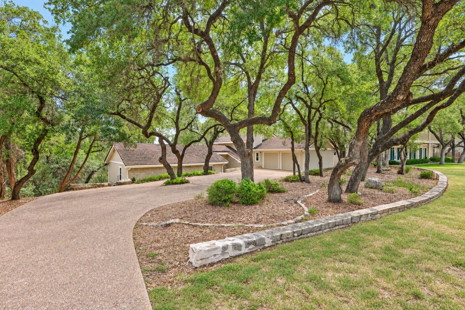 224 Hurst Creek RD