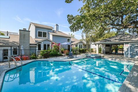 Tiny photo for 2001 Parker LN S #107, Austin, TX 78741 (MLS # 9367172)