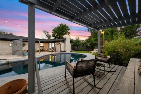 1806 Rogge LN Austin TX 78723