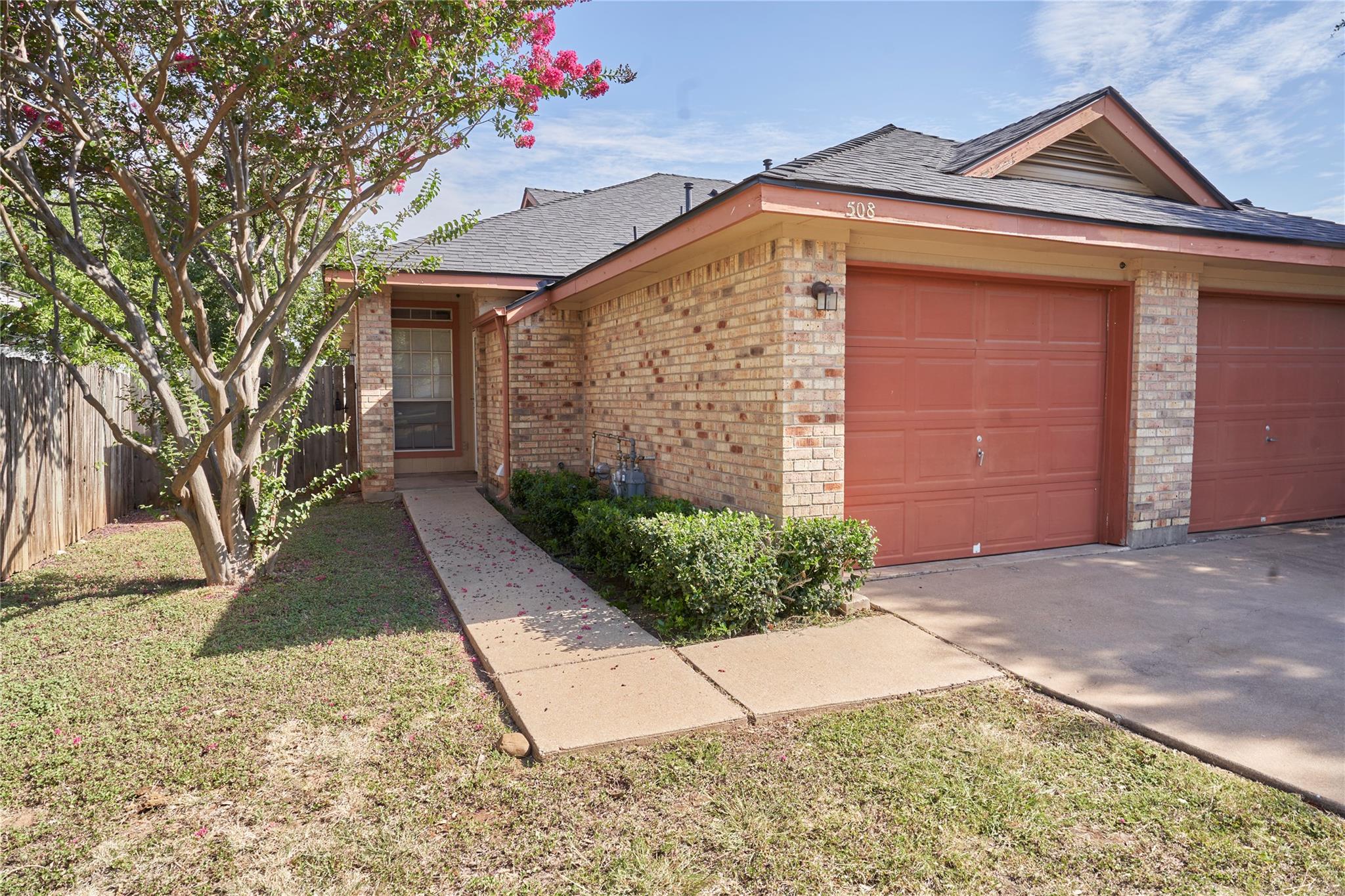 Photo 1 of 15 — 508 Gregory CT, Round Rock, TX 78664