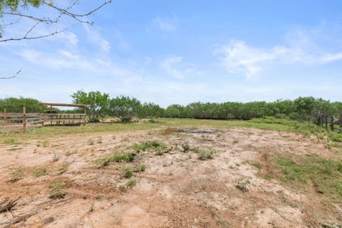 Photo of 305 Blue Quail ST, Dale, TX 78616 (MLS # 8651147)