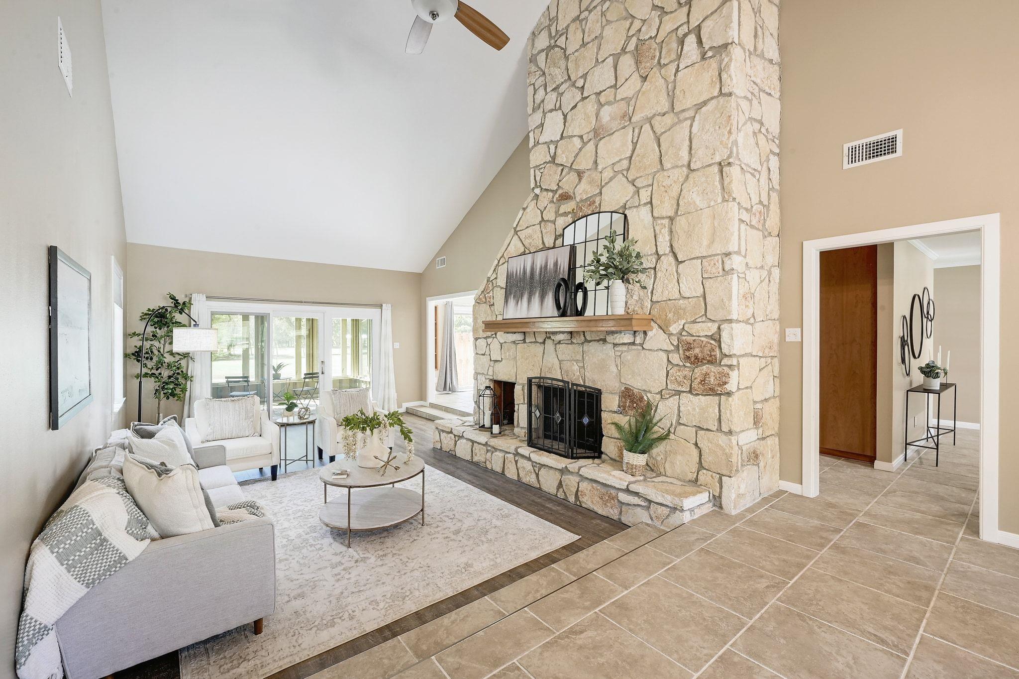 2721 Chisholm TRL