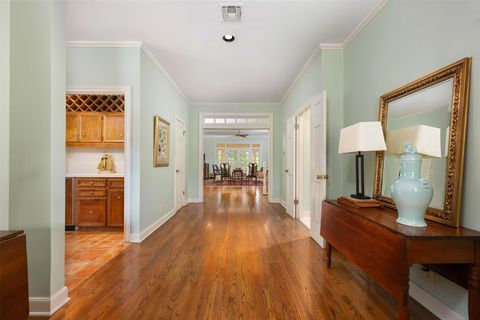 Tiny photo for 52 Club Estates PKWY, The Hills, TX 78738 (MLS # 9689892)
