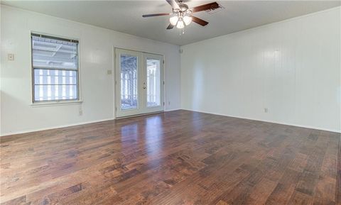 Tiny photo for 8424 Jamestown DR, Austin, TX 78758 (MLS # 5788971)