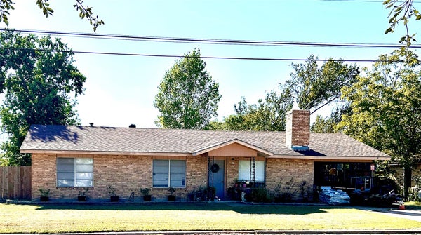 817 N HARRIS ST, GIDDINGS, TX 78942 - Image 8d4a069e768228795bd2be9b6bb7f9f2/3415920187