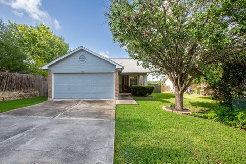 Photo of 752 Faircrest DR, Buda, TX 78610 (MLS # 7247893)