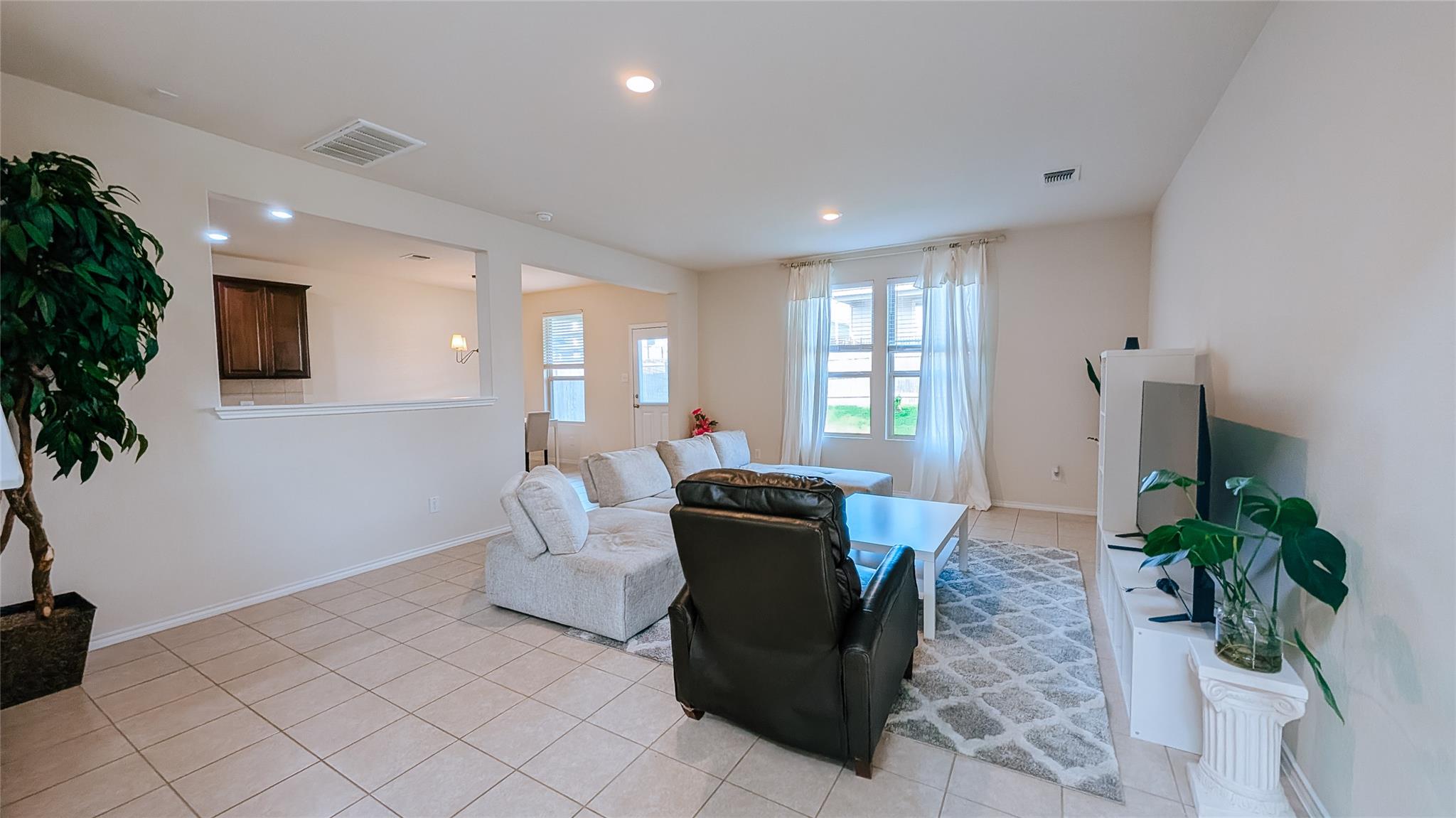353 Katie Elder DR