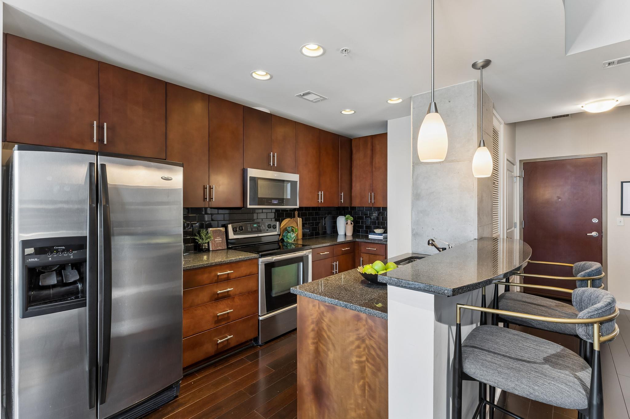360 Nueces ST 3106