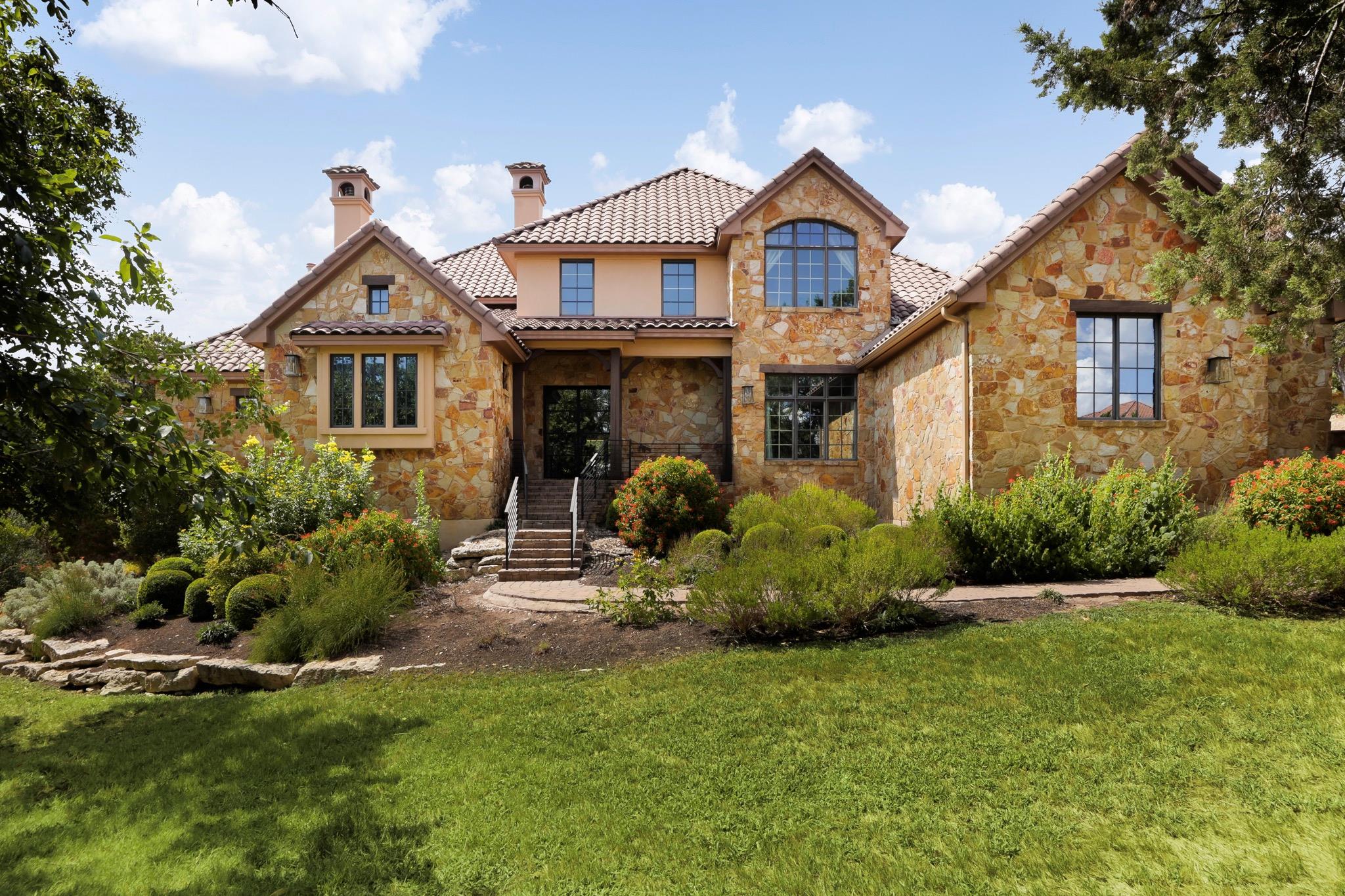 8700 Calera DR