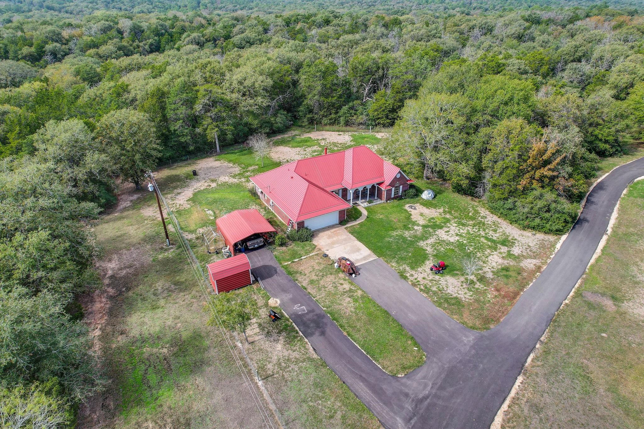 1495 Makinson RD