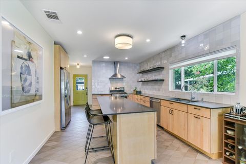 Tiny photo for 3004 Breeze TER, Austin, TX 78722 (MLS # 8656336)
